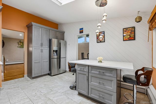 18 Pippen Place, New City, NY 10956