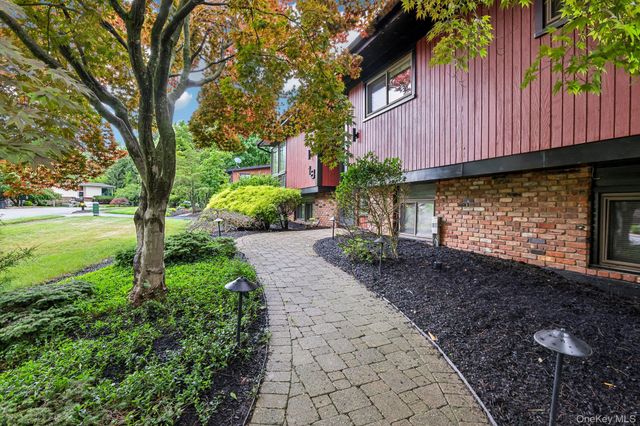 18 Pippen Place, New City, NY 10956