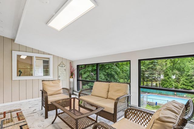 18 Pippen Place, New City, NY 10956