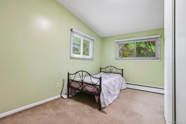 18 Pippen Place, New City, NY 10956