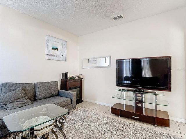 635 KNOLLWOOD DRIVE, Davenport, FL 33837