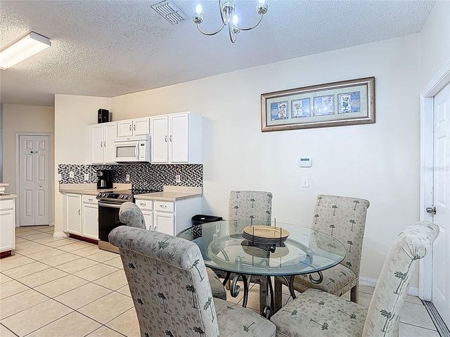 635 KNOLLWOOD DRIVE, Davenport, FL 33837