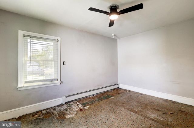 411 FRANKLIN ST, Oxford, PA 19363