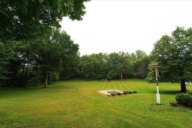 6050 Cahill Avenue, Inver Grove Heights, MN 55076