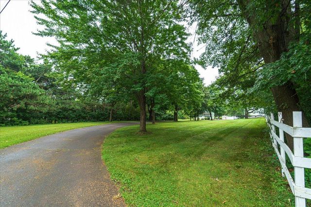 6050 Cahill Avenue, Inver Grove Heights, MN 55076