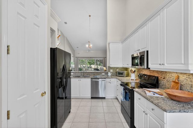 715 COBBLESTONE DRIVE, Ormond Beach, FL 32174