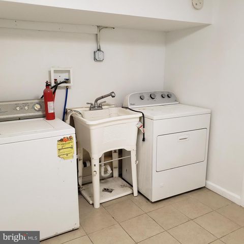 931 W BROWNING RD, Bellmawr, NJ 08031
