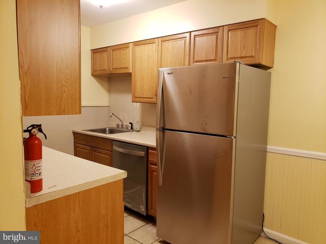 931 W BROWNING RD, Bellmawr, NJ 08031