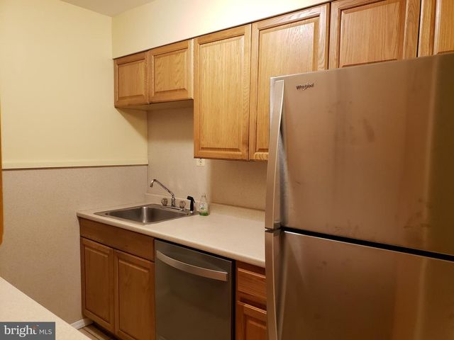 931 W BROWNING RD, Bellmawr, NJ 08031