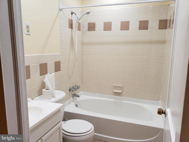 931 W BROWNING RD, Bellmawr, NJ 08031