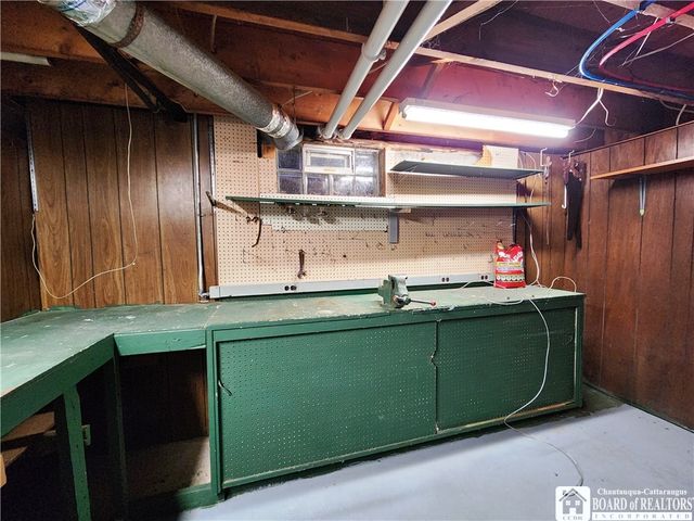 5 Reese Parkway, Pomfret, NY 14063