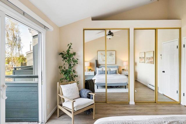 4024 Farm Hill 8, Redwood City, CA 94061