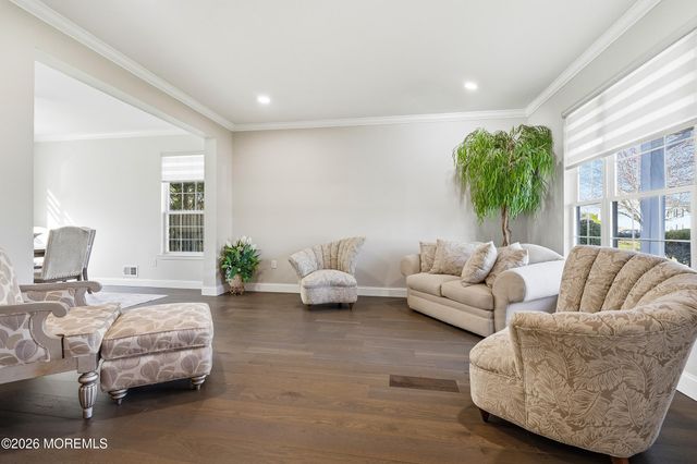 15 Villanova Drive, Freehold, NJ 07728