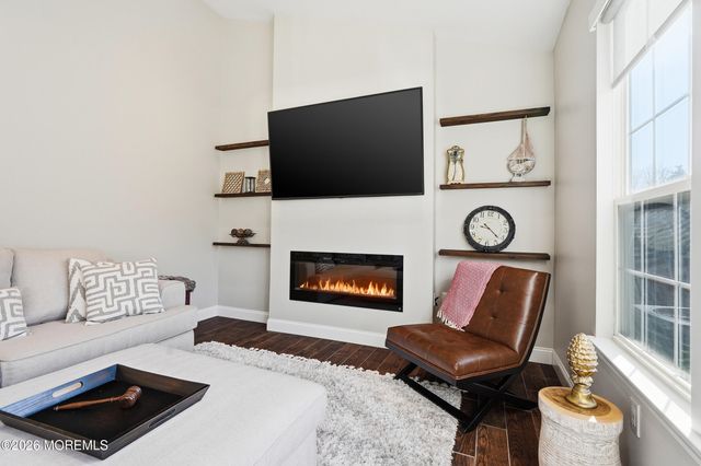 15 Villanova Drive, Freehold, NJ 07728