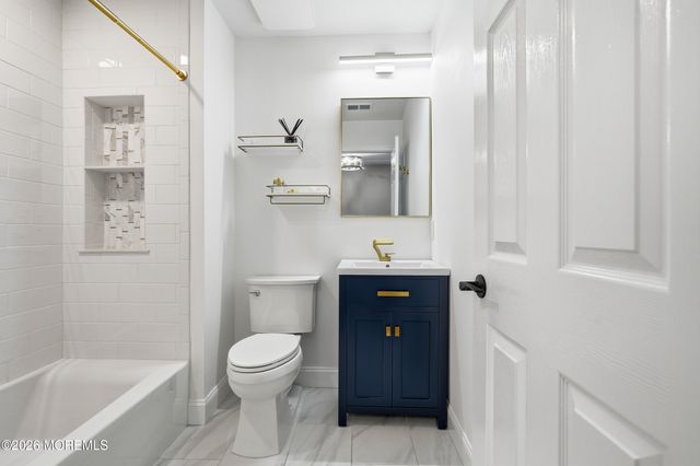 15 Villanova Drive, Freehold, NJ 07728