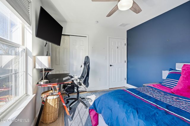 15 Villanova Drive, Freehold, NJ 07728