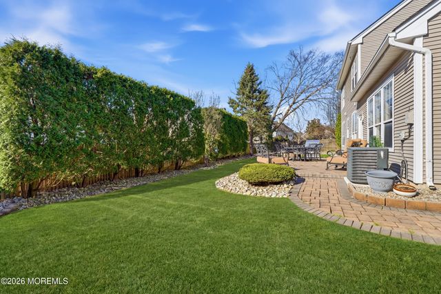 15 Villanova Drive, Freehold, NJ 07728