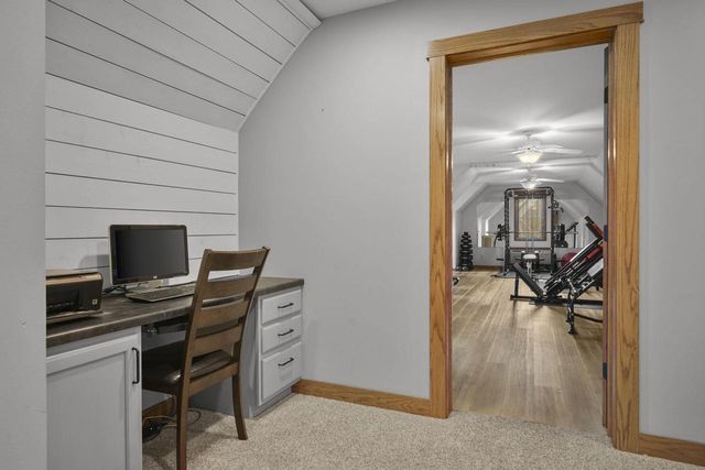 5960 Oak Hollow Drive, Mcfarland, WI 53558