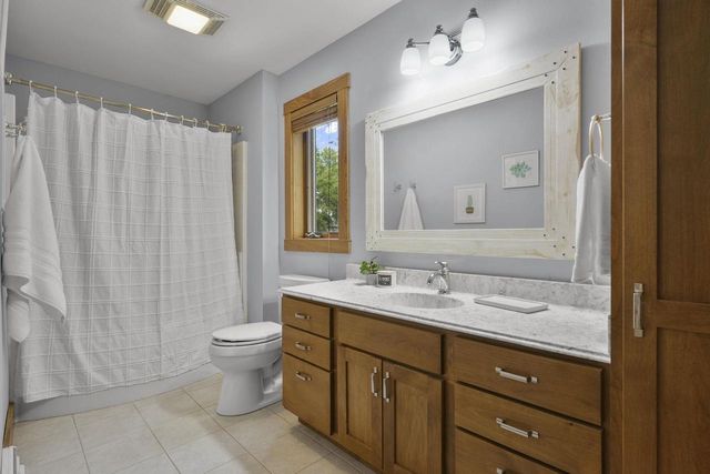 5960 Oak Hollow Drive, Mcfarland, WI 53558