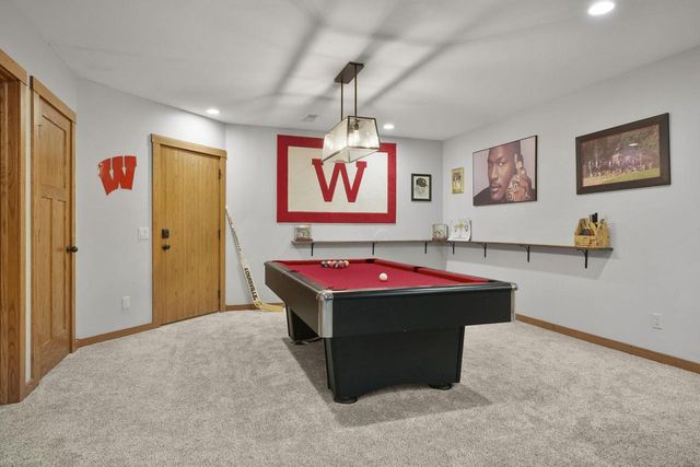5960 Oak Hollow Drive, Mcfarland, WI 53558
