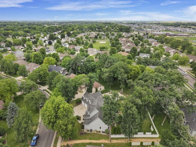 5960 Oak Hollow Drive, Mcfarland, WI 53558