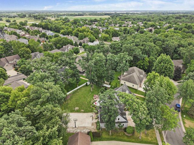5960 Oak Hollow Drive, Mcfarland, WI 53558