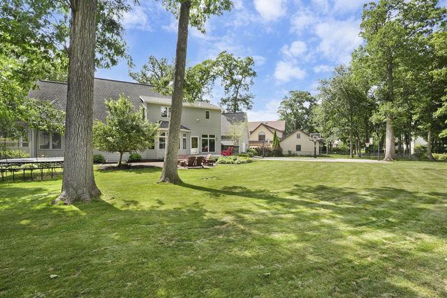 5960 Oak Hollow Drive, Mcfarland, WI 53558