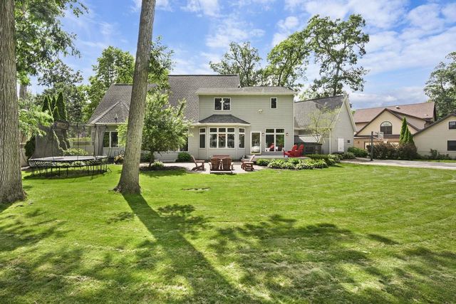 5960 Oak Hollow Drive, Mcfarland, WI 53558