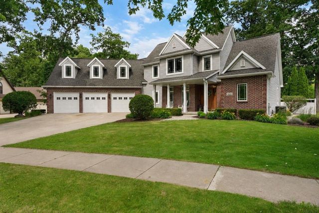 5960 Oak Hollow Drive, Mcfarland, WI 53558