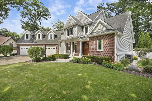 5960 Oak Hollow Drive, Mcfarland, WI 53558