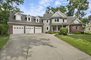 5960 Oak Hollow Drive, Mcfarland, WI 53558