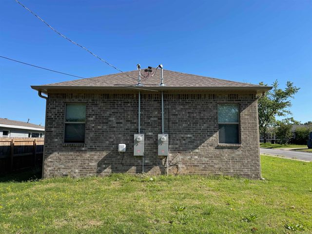 607 & 609 Lenora Street, Jacksonville, AR 72076