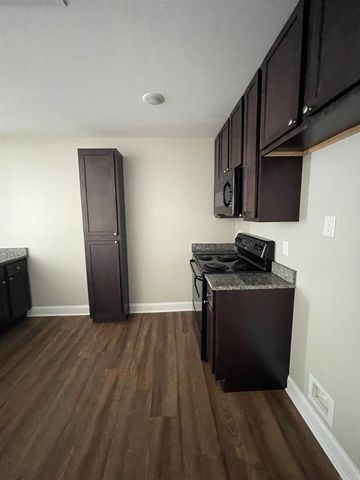 607 & 609 Lenora Street, Jacksonville, AR 72076