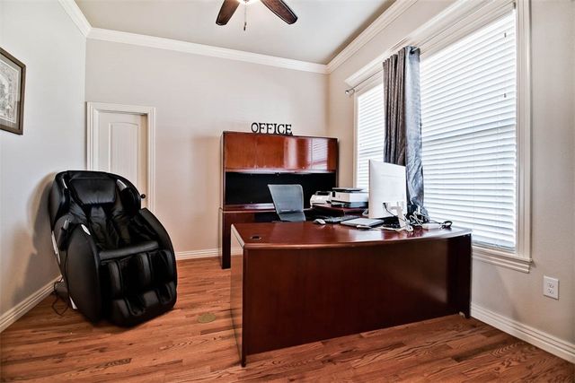 915 S 28th Street, Rogers, AR 72758