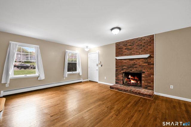 72 Kingfisher Circle 72, South Windsor, CT 06074