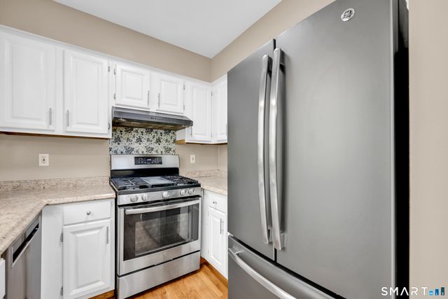 72 Kingfisher Circle 72, South Windsor, CT 06074