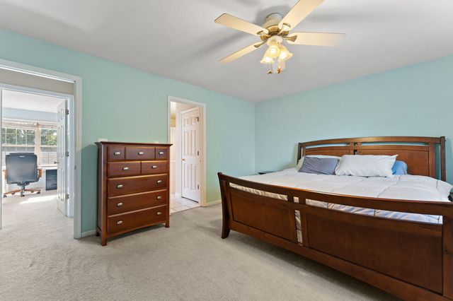 8820 St James Place, Highland, IN 46322