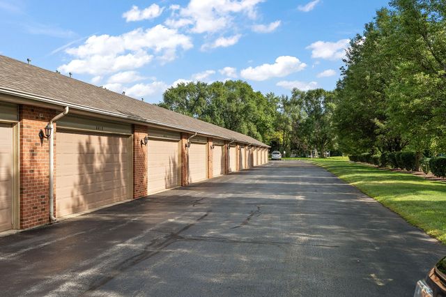 8820 St James Place, Highland, IN 46322