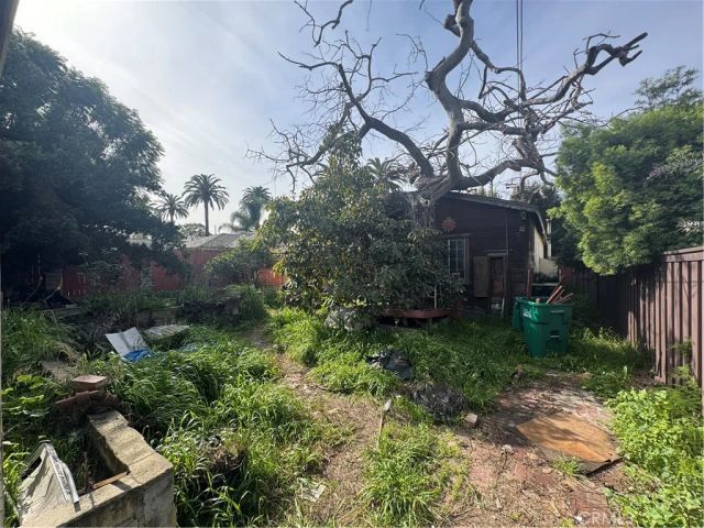 2280 San Francisco Avenue, Long Beach, CA 90806