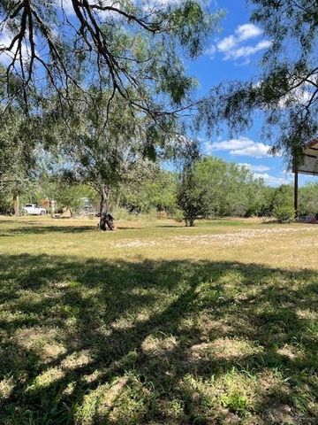 13033 10th Street, Hargill, TX 78549