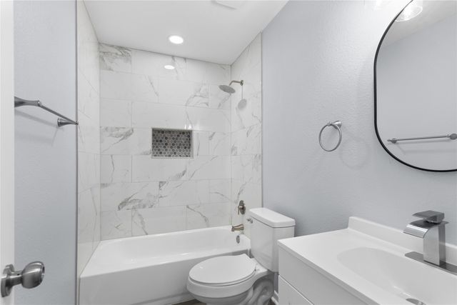 1809 W Birge Street, Sherman, TX 75092