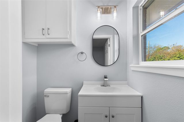 1809 W Birge Street, Sherman, TX 75092