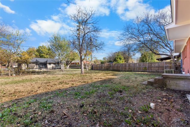 1809 W Birge Street, Sherman, TX 75092