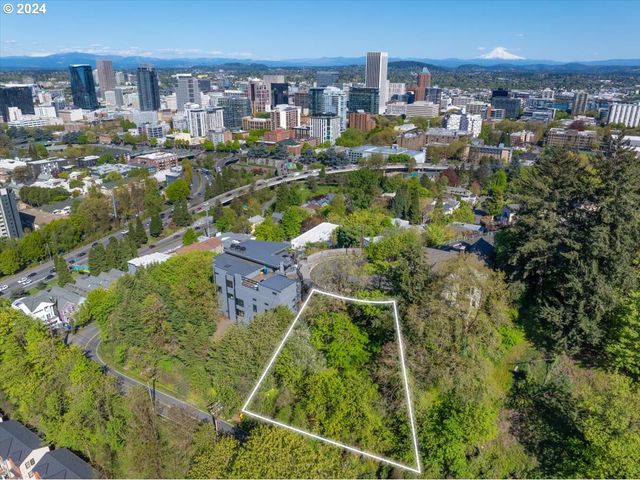 1557 Sw UPPER HALL St, Portland, OR 97201