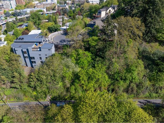 1557 Sw UPPER HALL St, Portland, OR 97201