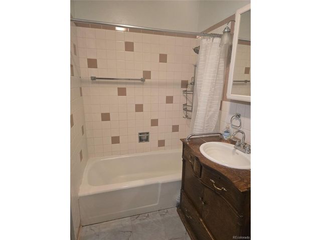 610 Hermosa St, Del Norte, CO 81132