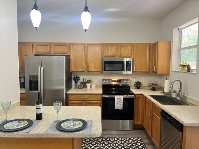 3644 PINE KNOT DRIVE, Valrico, FL 33596