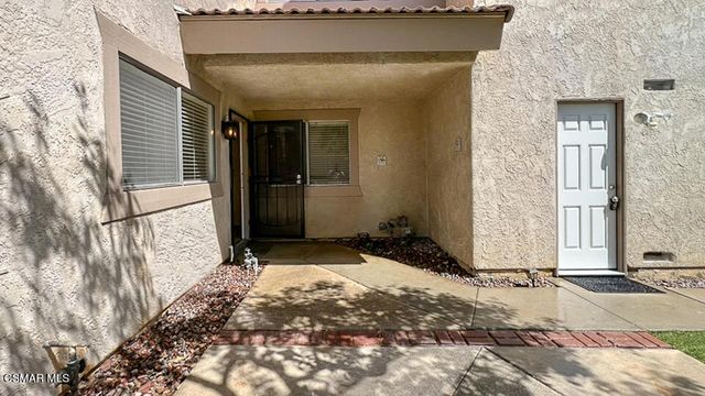 1815 Tipperary Lane, Newbury Park, CA 91320
