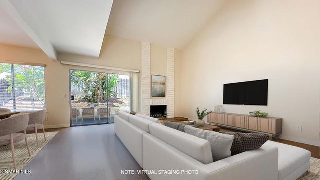 1815 Tipperary Lane, Newbury Park, CA 91320