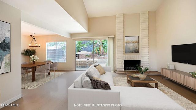1815 Tipperary Lane, Newbury Park, CA 91320